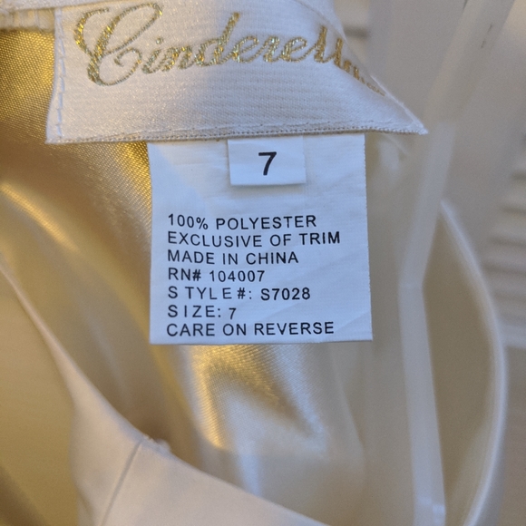 Girls dress, size 7 - Picture 3 of 4